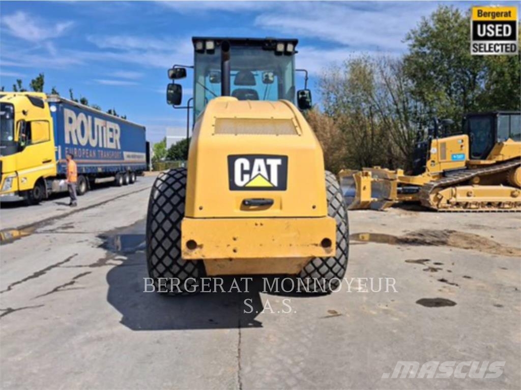 CAT CS74B 4F ضاغطات التربة