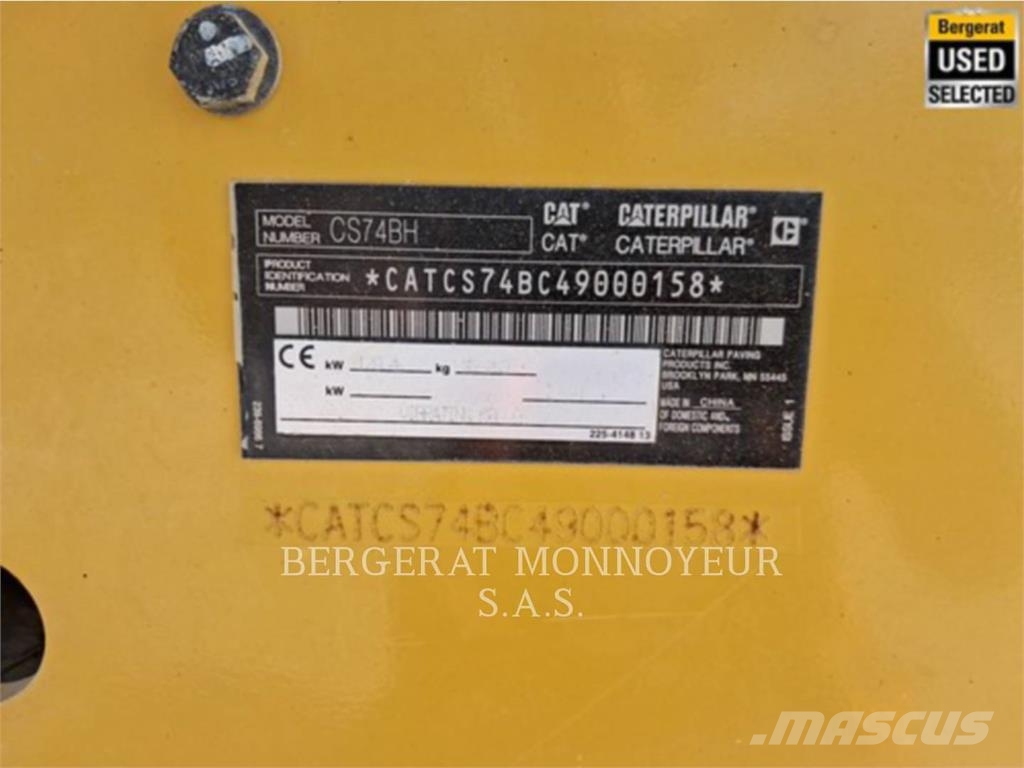 CAT CS74B 4F ضاغطات التربة