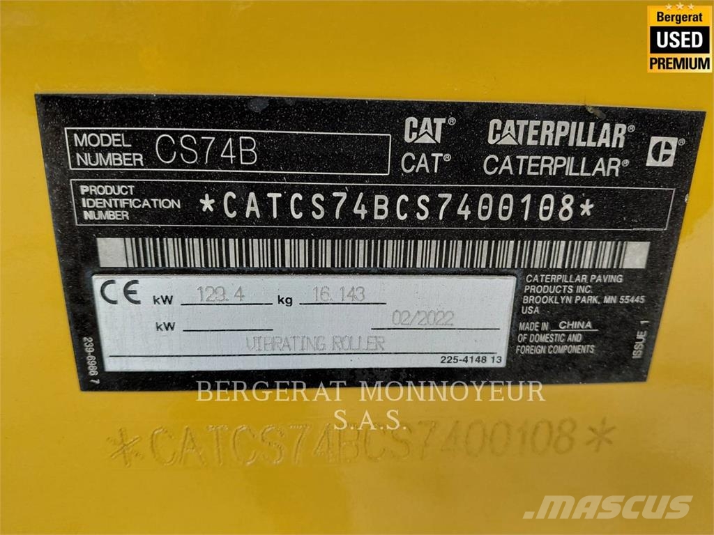 CAT CS74B 4F Půdní kompaktory