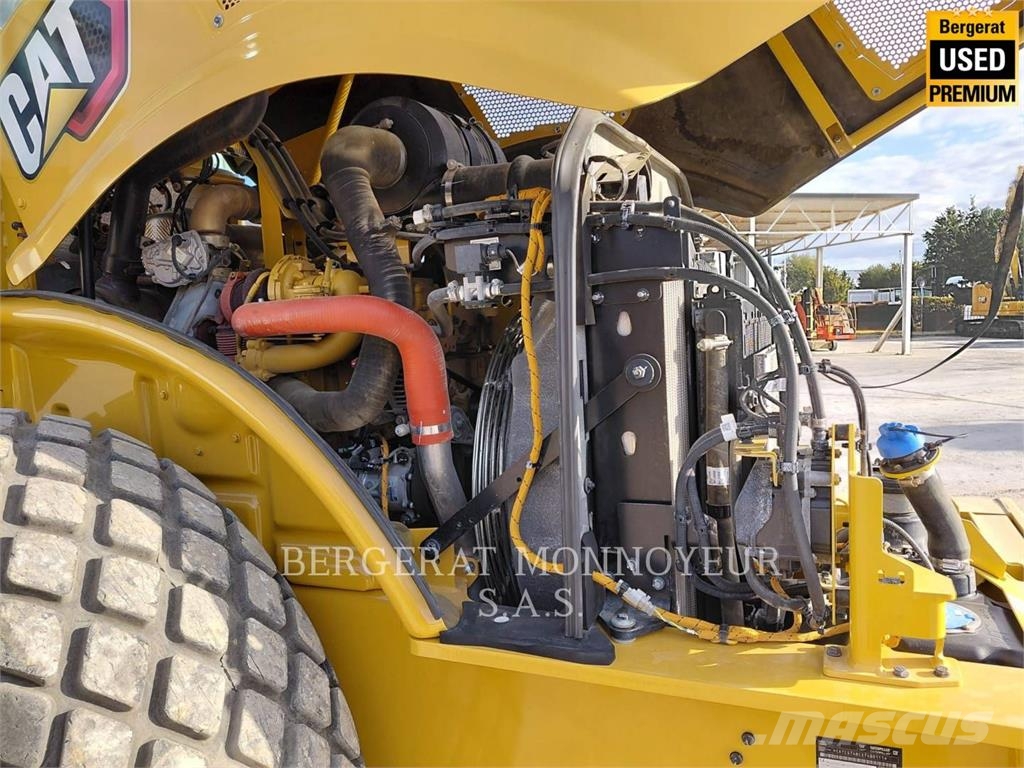 CAT CS74B 4F Compacteur de sol