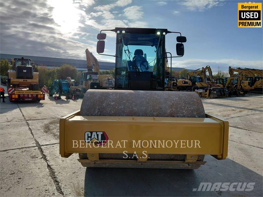 CAT CS74B 4F Compacteur de sol