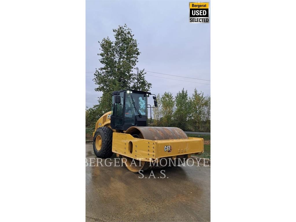 CAT CS74B 4F Compacteur de sol