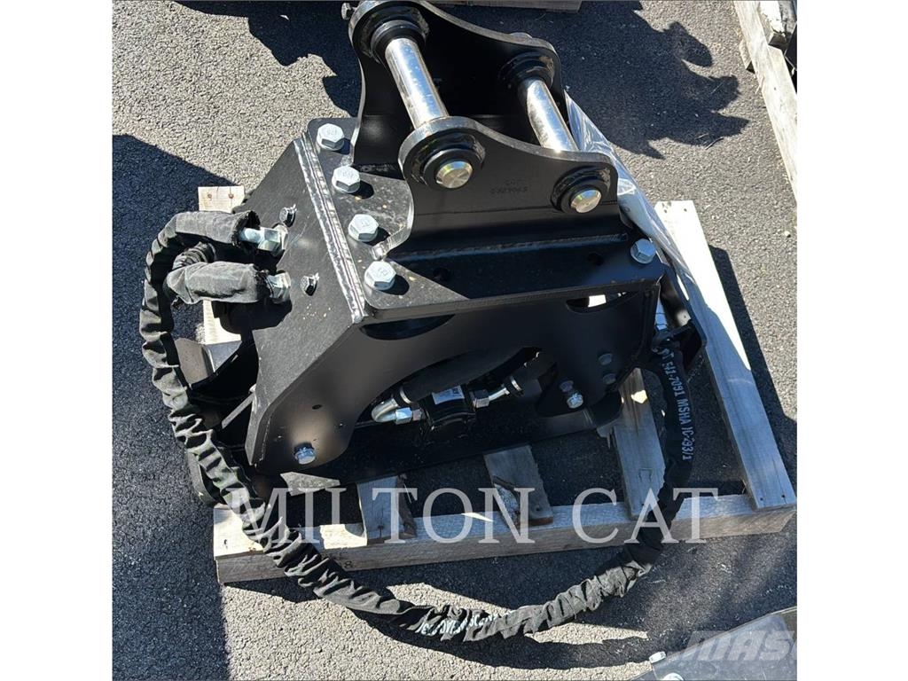CAT CVP16 PLATE COMPACTOR ضاغطات التربة