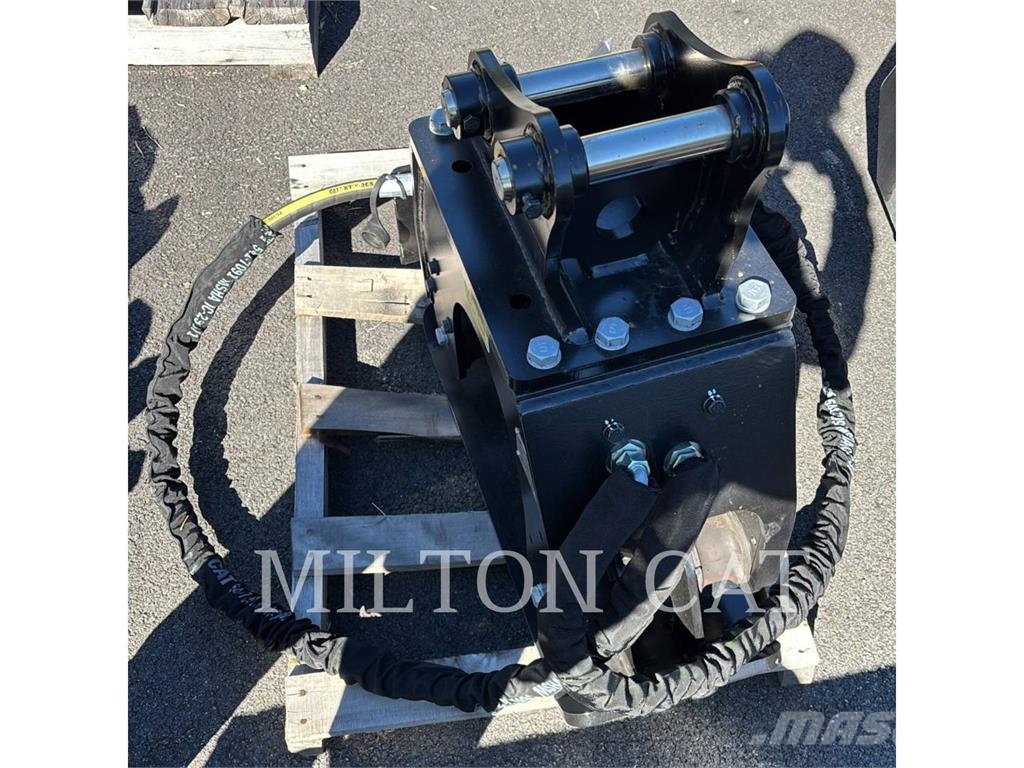 CAT CVP16 PLATE COMPACTOR ضاغطات التربة