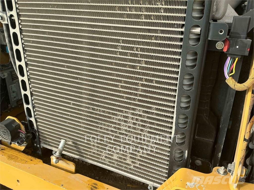 CAT CW16 ソイルコンパクター