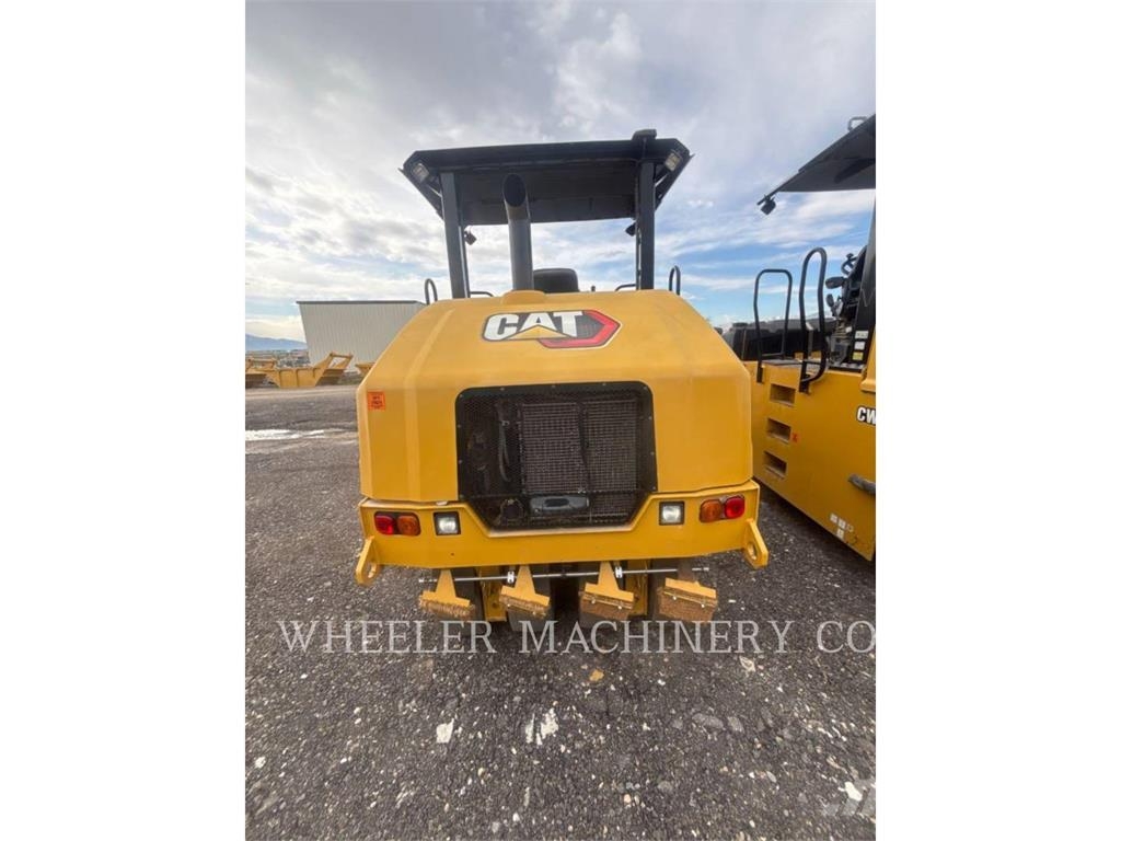 CAT CW16 Rolos pneumáticos de pneus
