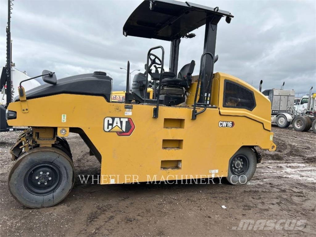 CAT CW16 Rouleaux à pneumatiques