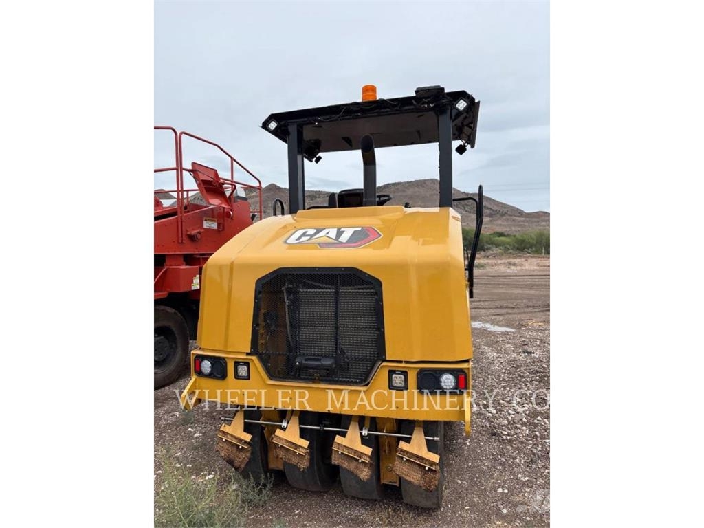 CAT CW16 Pneumatic tired rollers