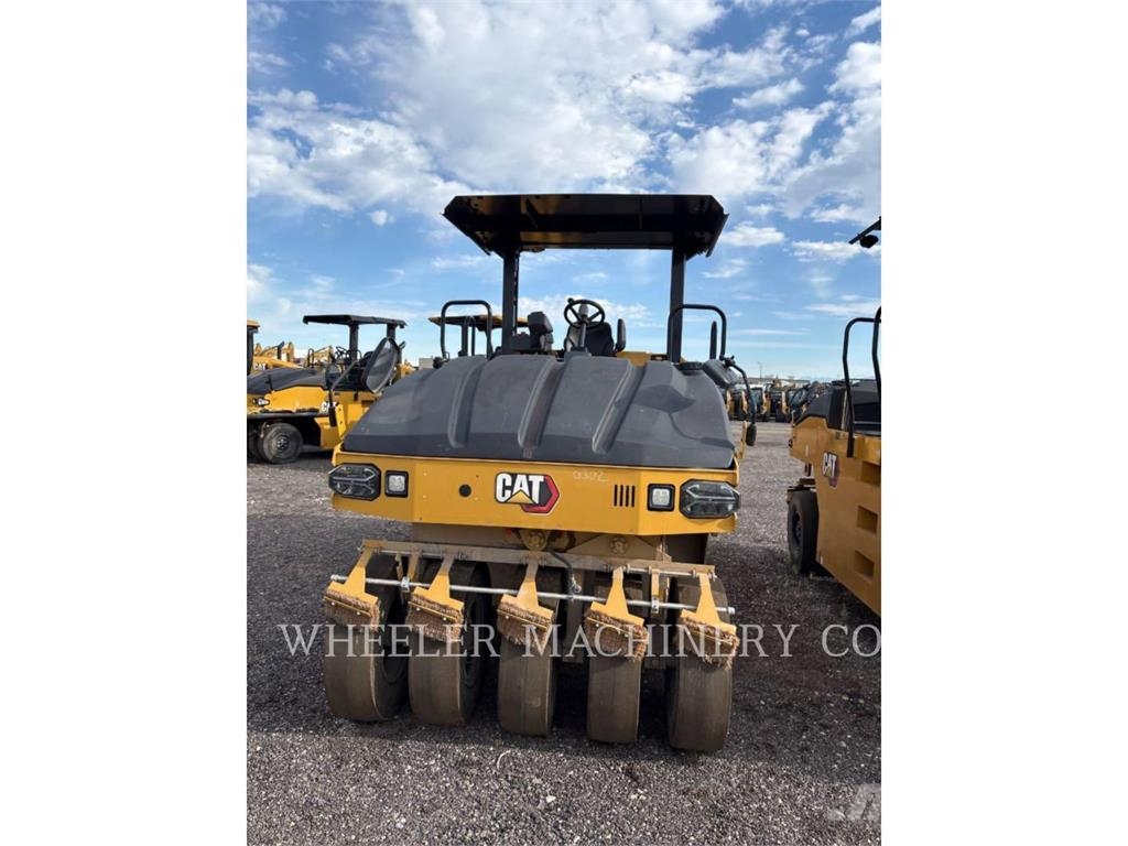 CAT CW16 Pneumatic tired rollers