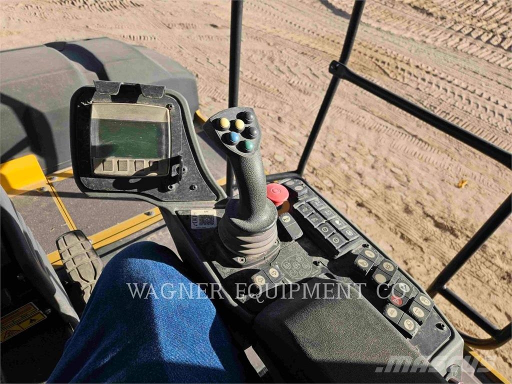CAT CW34 ضاغطات التربة