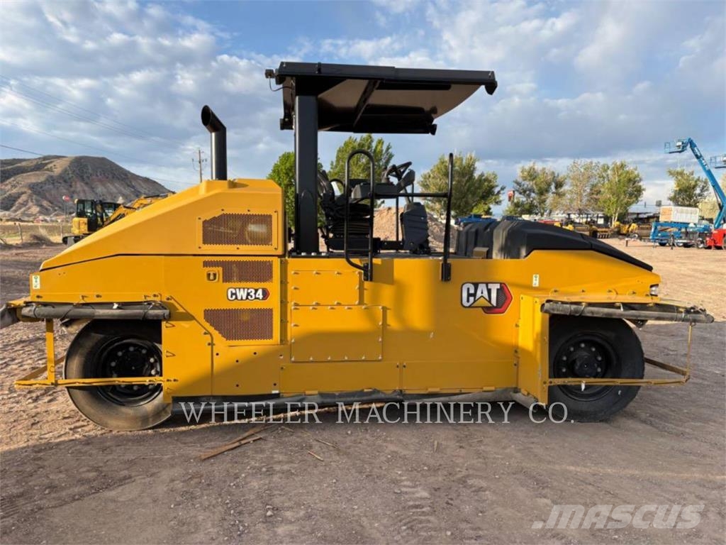 CAT CW34 Pneumorehvidega rullid