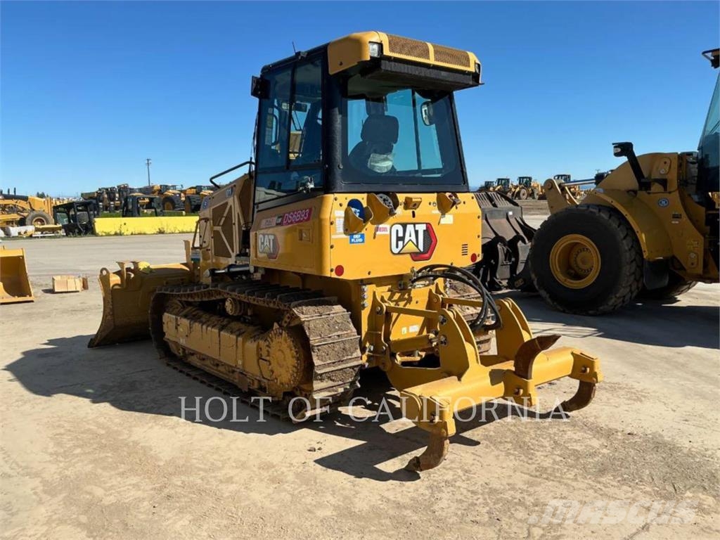 CAT D1 Crawler dozers