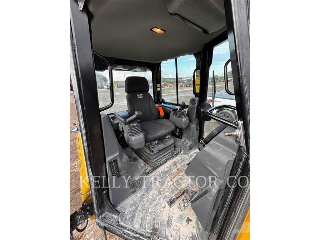 CAT D1-12 lánctalpas dózerek