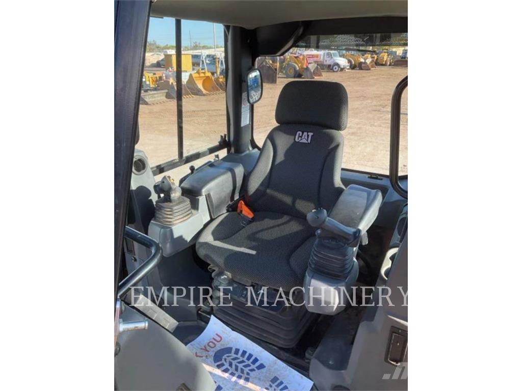 CAT D1-12 TE Buldožerji goseničarji