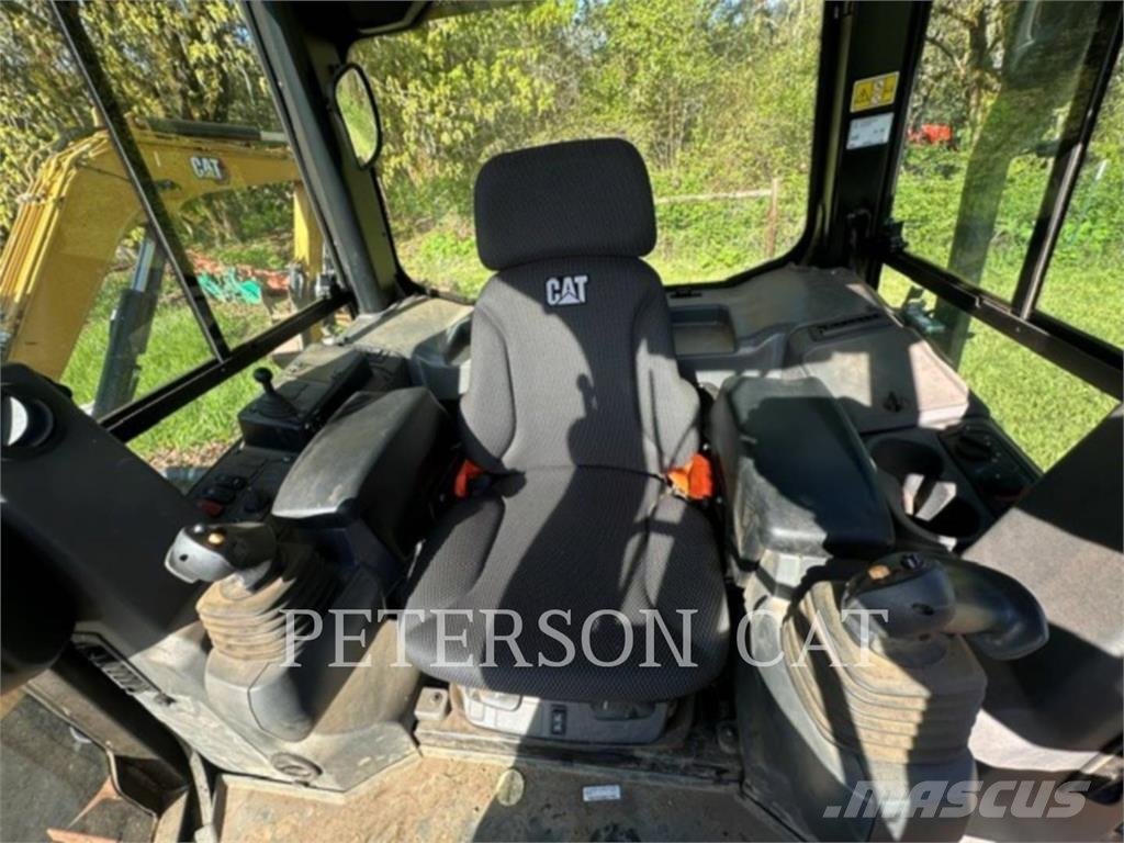 CAT D1 LGP Pásové dozéry