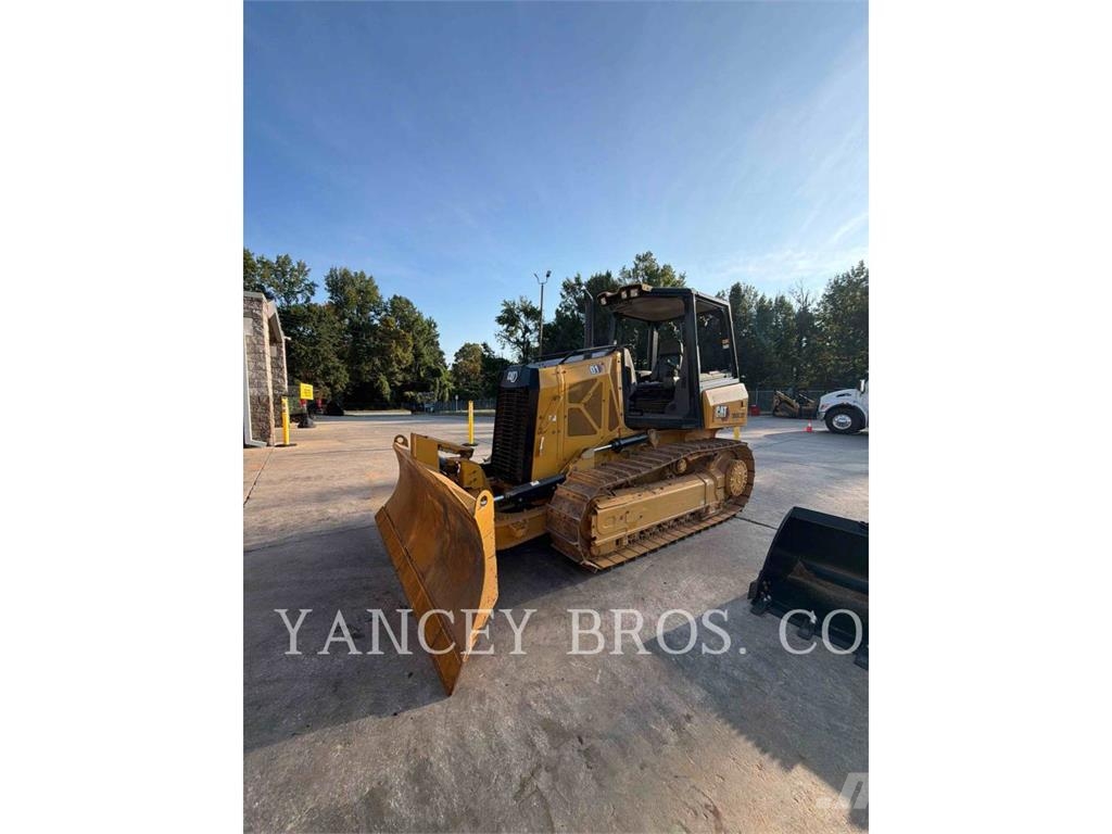 CAT D1 XL بلدوزرات مجنزرة