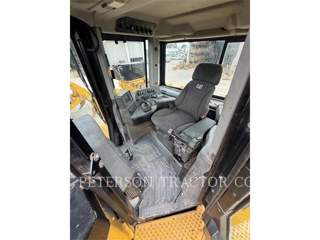CAT D10T Buldožerji goseničarji