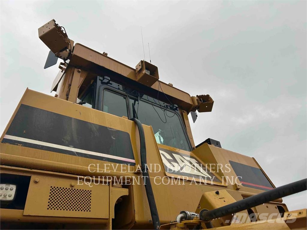 CAT D10T Bulldozer på larvebånd
