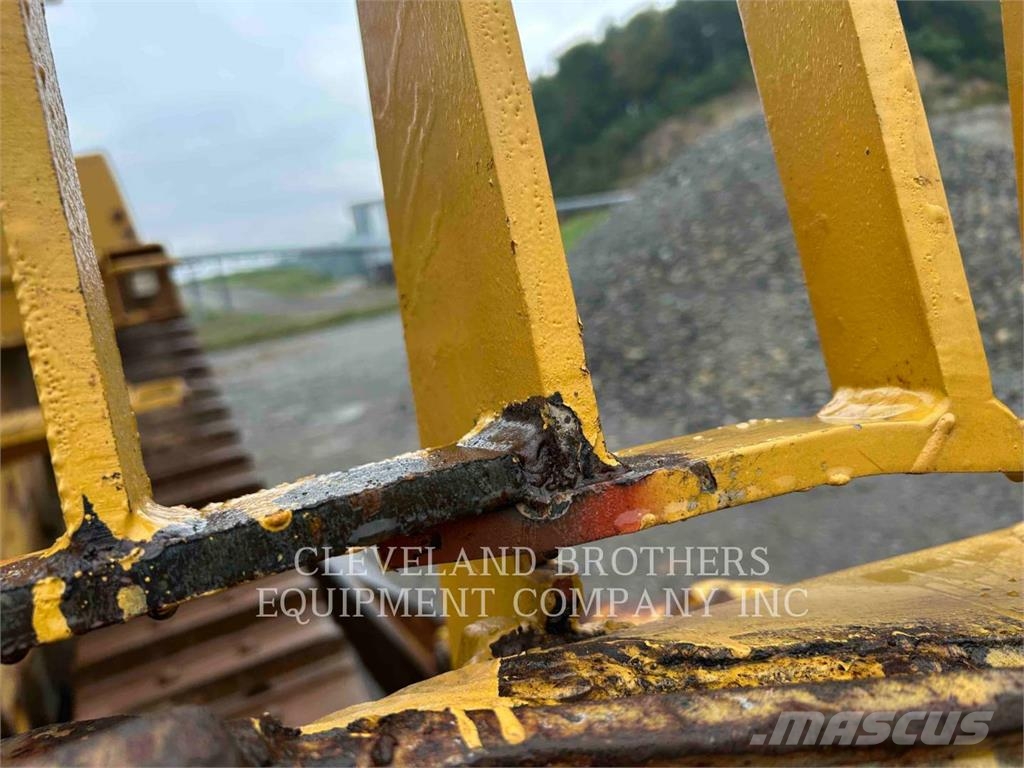 CAT D10T Bulldozer på larvebånd