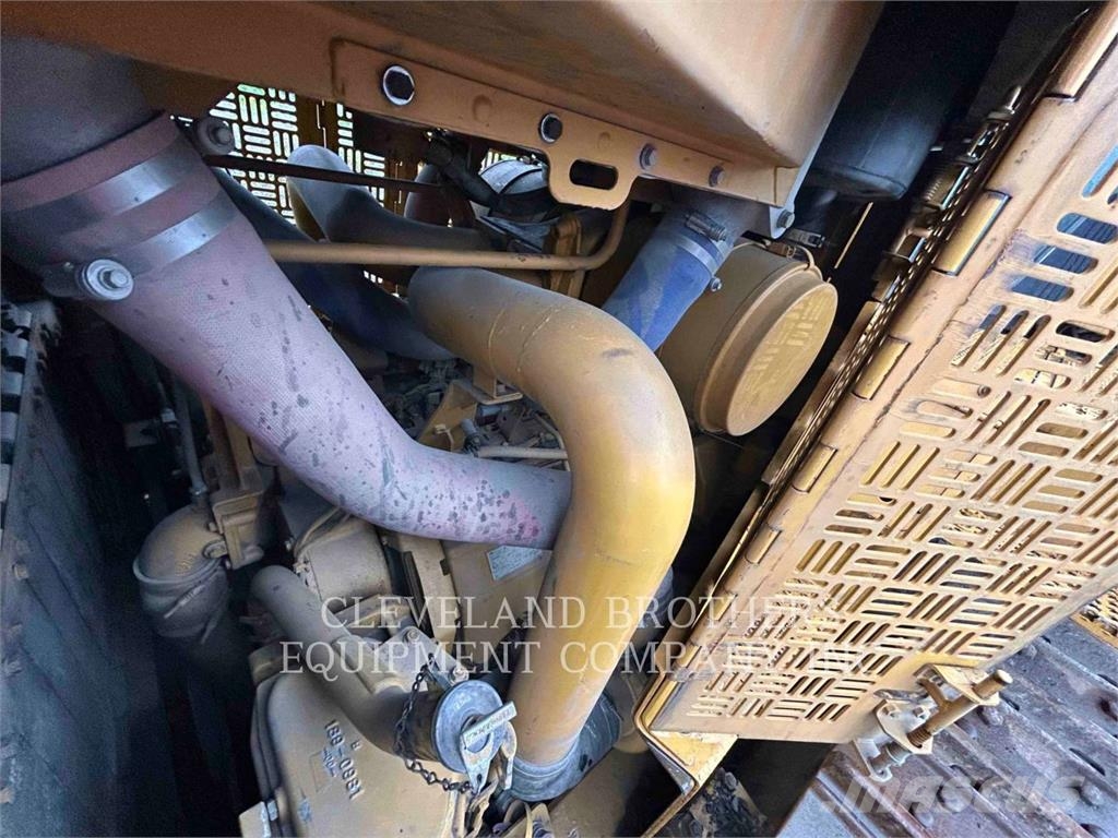 CAT D10T Bulldozer på larvebånd
