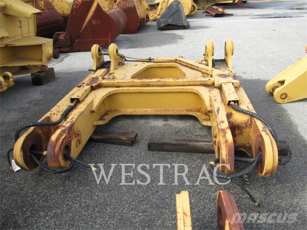 CAT D10T Scarifiers