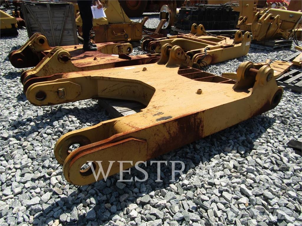 CAT D10T Scarifiers