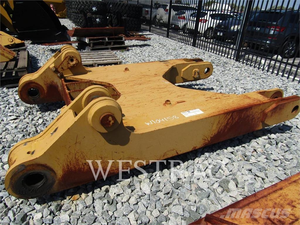 CAT D10T Scarifiers