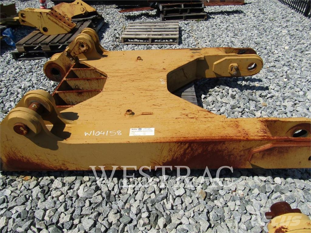 CAT D10T Scarifiers