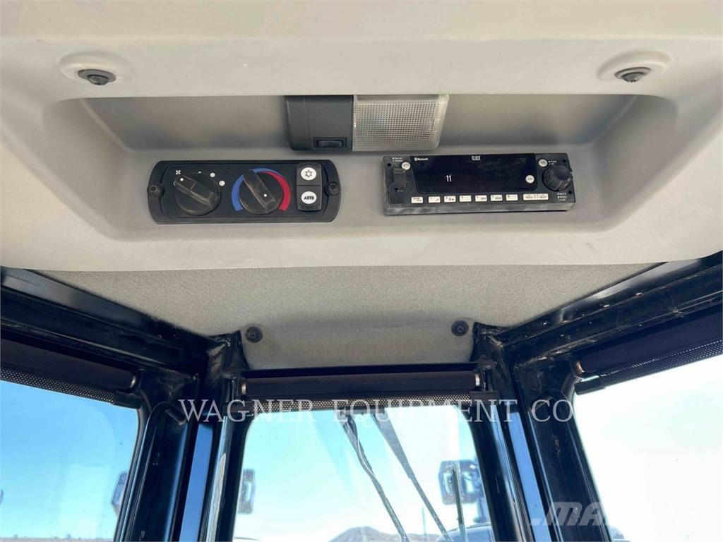 CAT D10T2 ブルドーザー