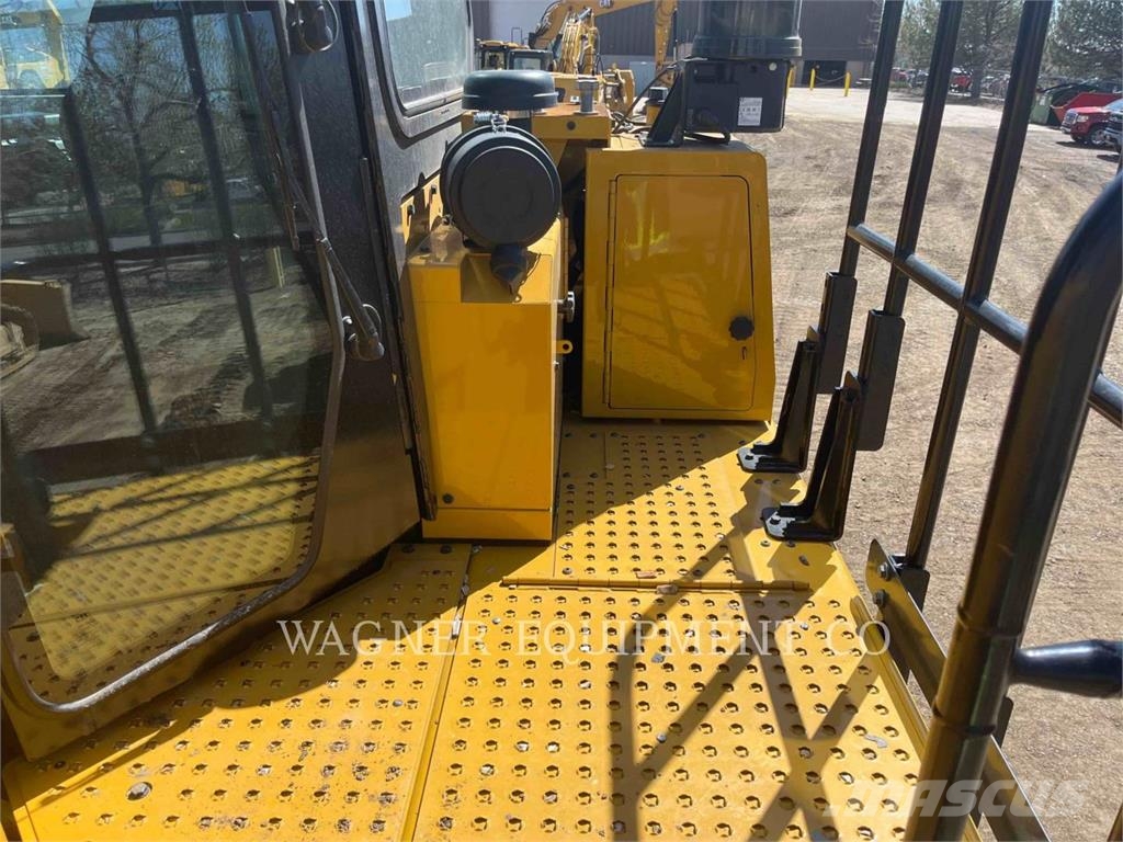 CAT D10T2 Crawler dozers