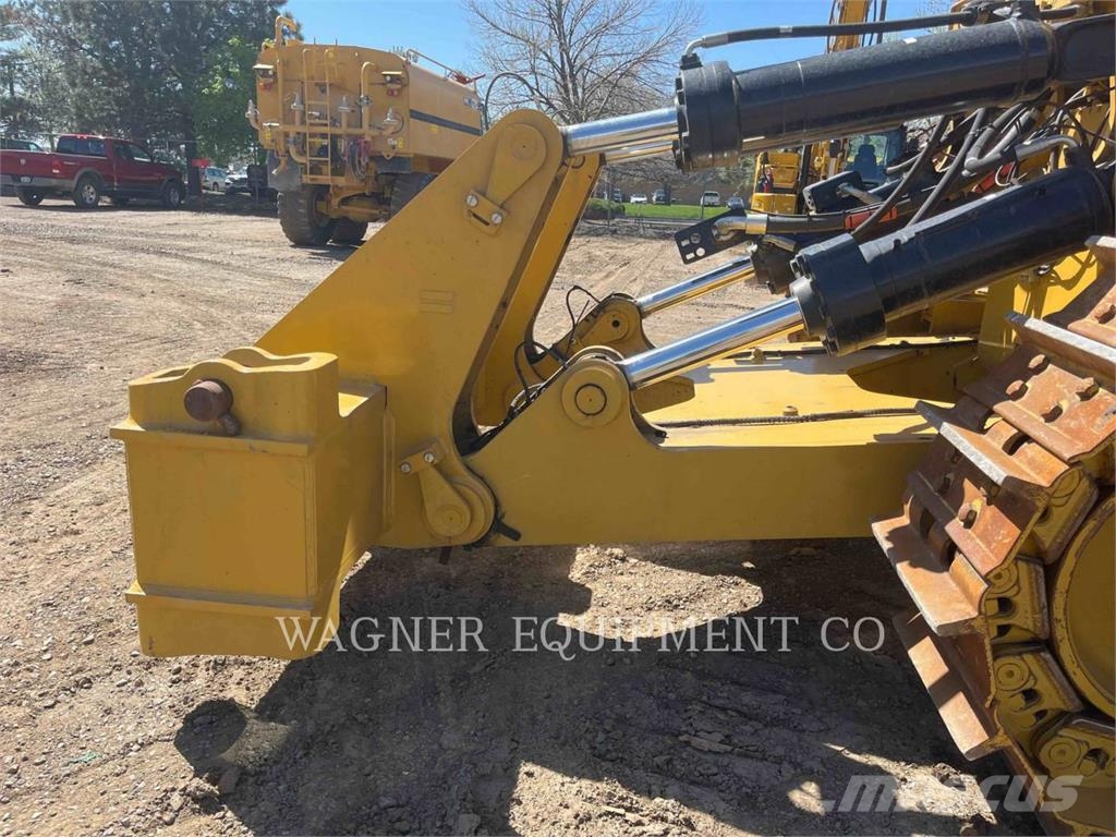CAT D10T2 Crawler dozers