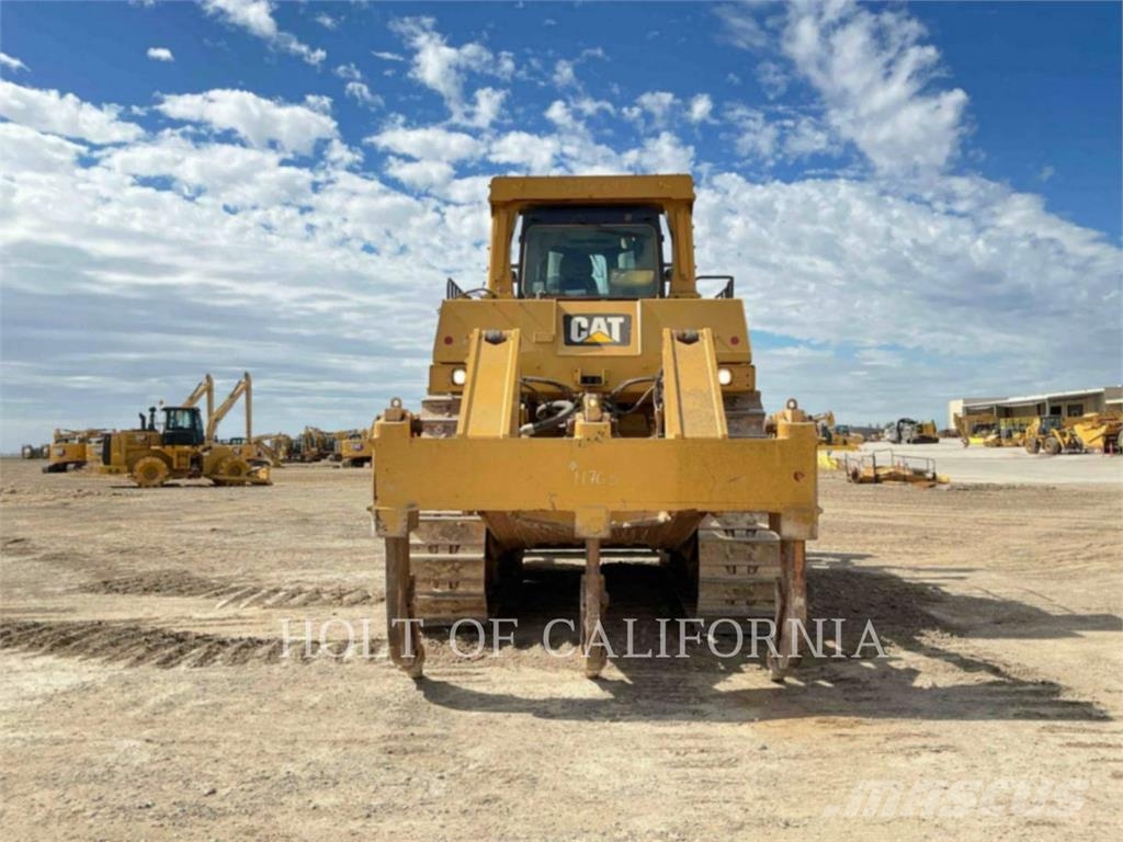 CAT D10T2 3D 履帶推土機