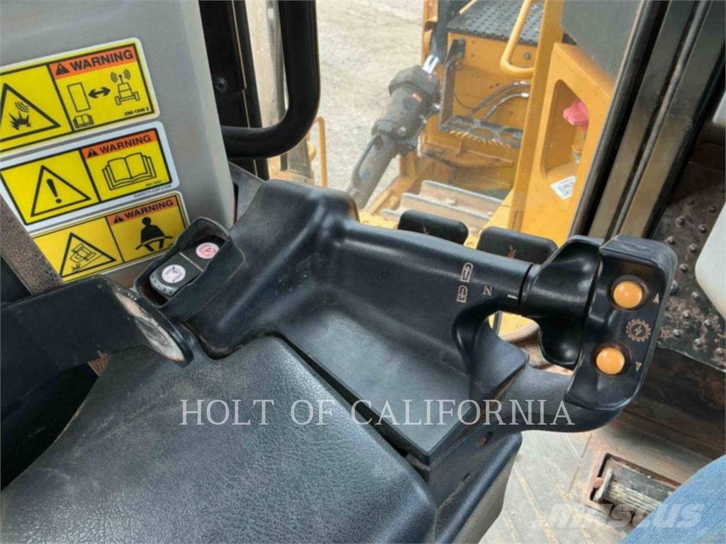 CAT D10T2 3W Bulldozer