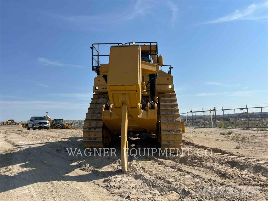 CAT D11T Pásové dozéry