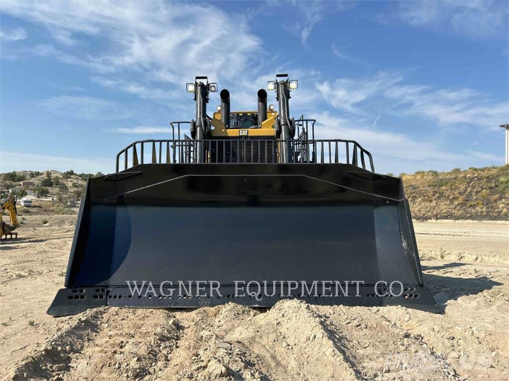 CAT D11T Pásové dozéry
