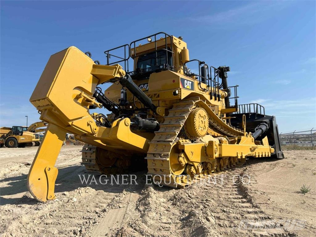 CAT D11T Pásové dozéry