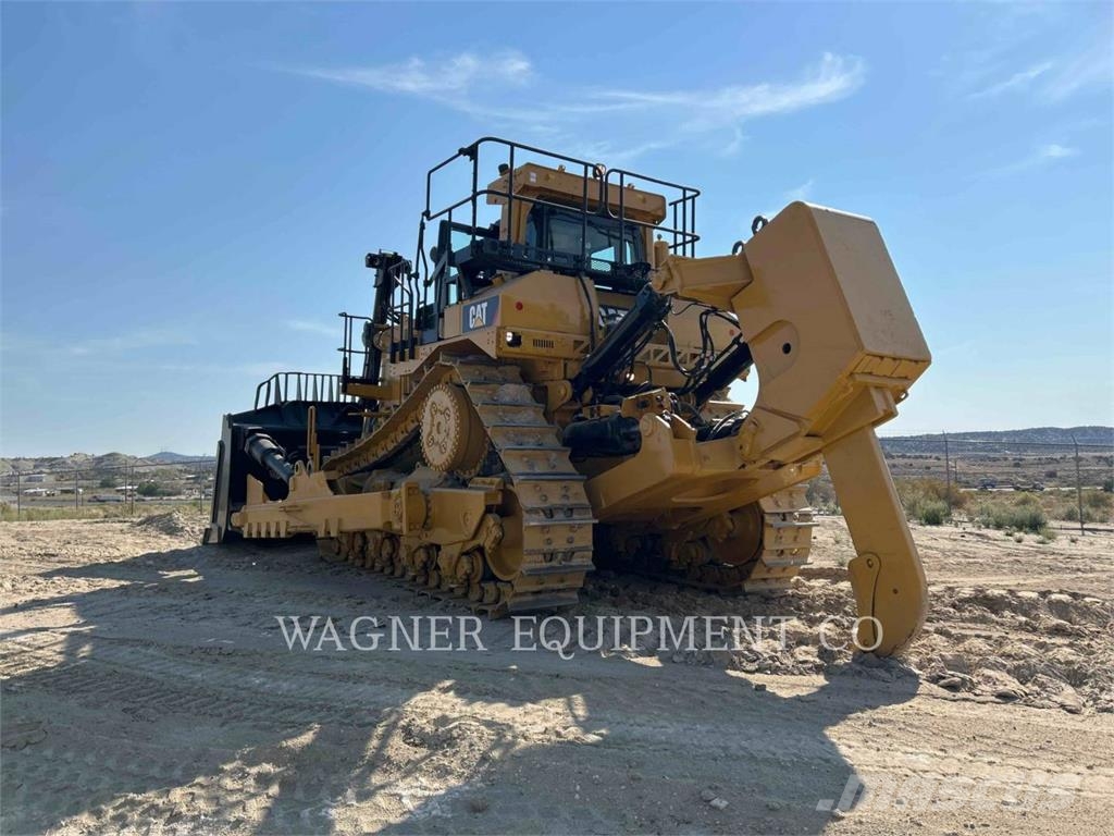 CAT D11T Pásové dozéry