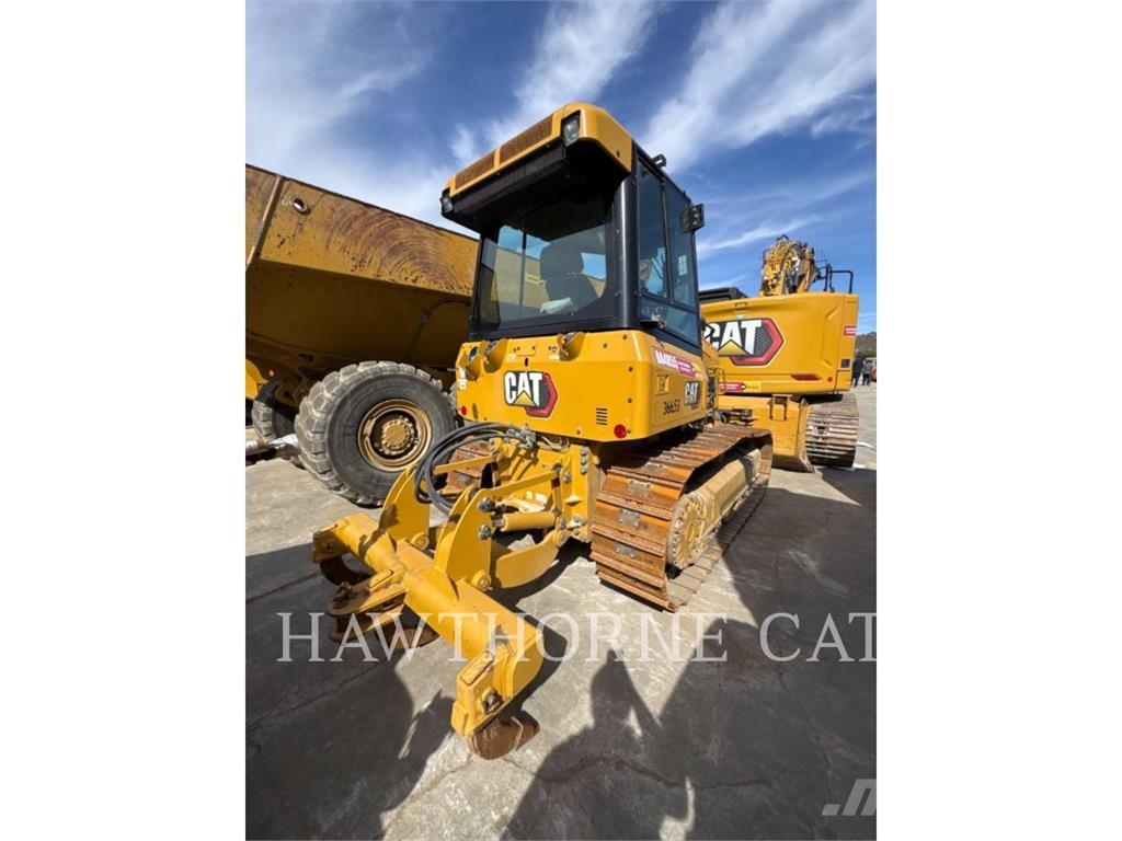 CAT D2 Bulldozer på larvebånd