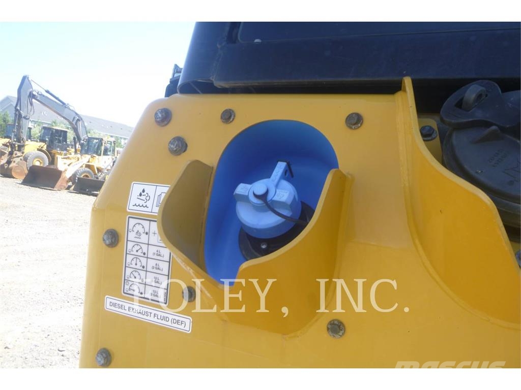 CAT D2-12 Гусеничні бульдозери