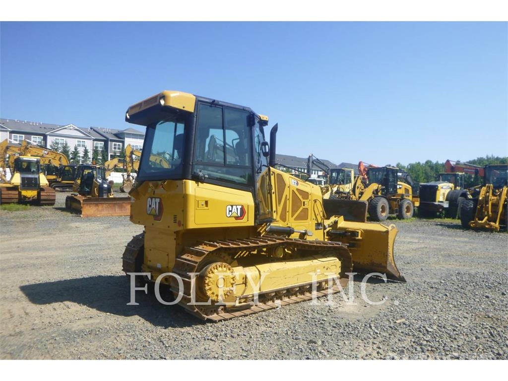 CAT D2-12 Гусеничні бульдозери