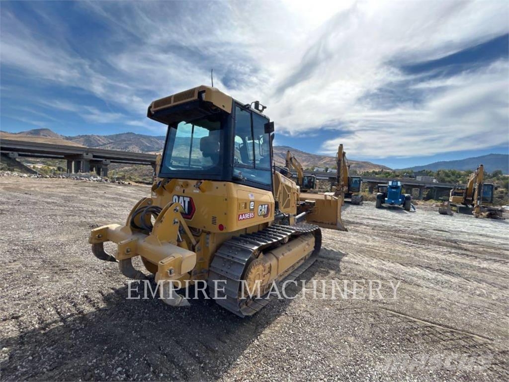 CAT D2-12 ARO Buldozer sobre oruga