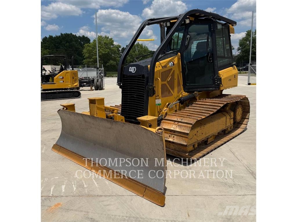 CAT D2 LGP Buldozer sobre oruga