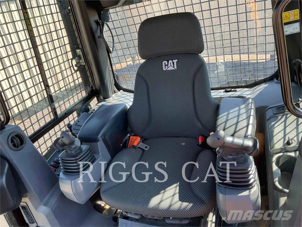 CAT D2 LGP AAG Buldožeri gusjeničari