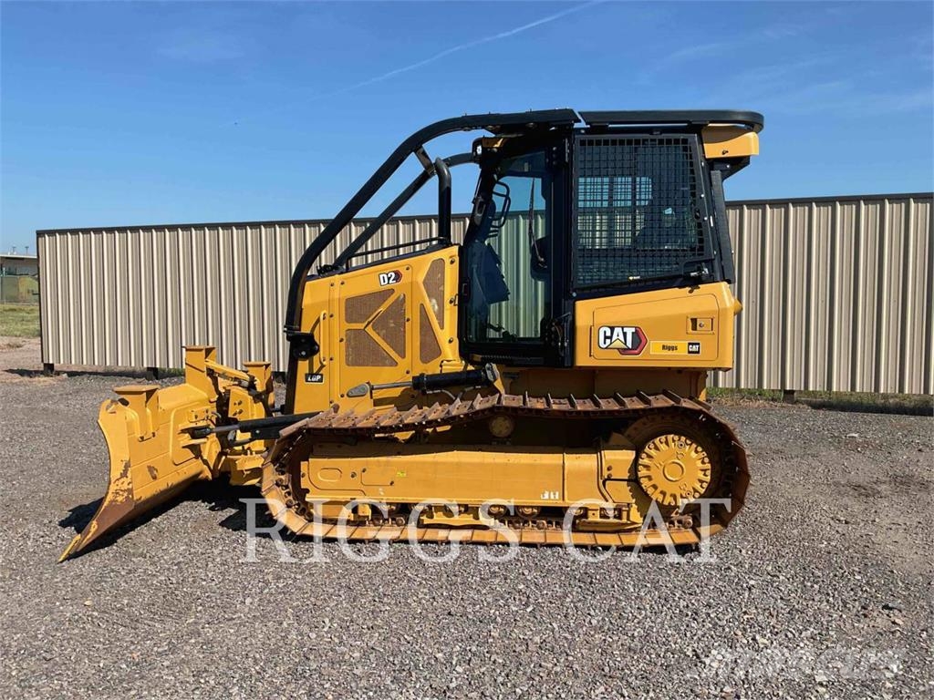 CAT D2 LGP AAG Buldožeri gusjeničari