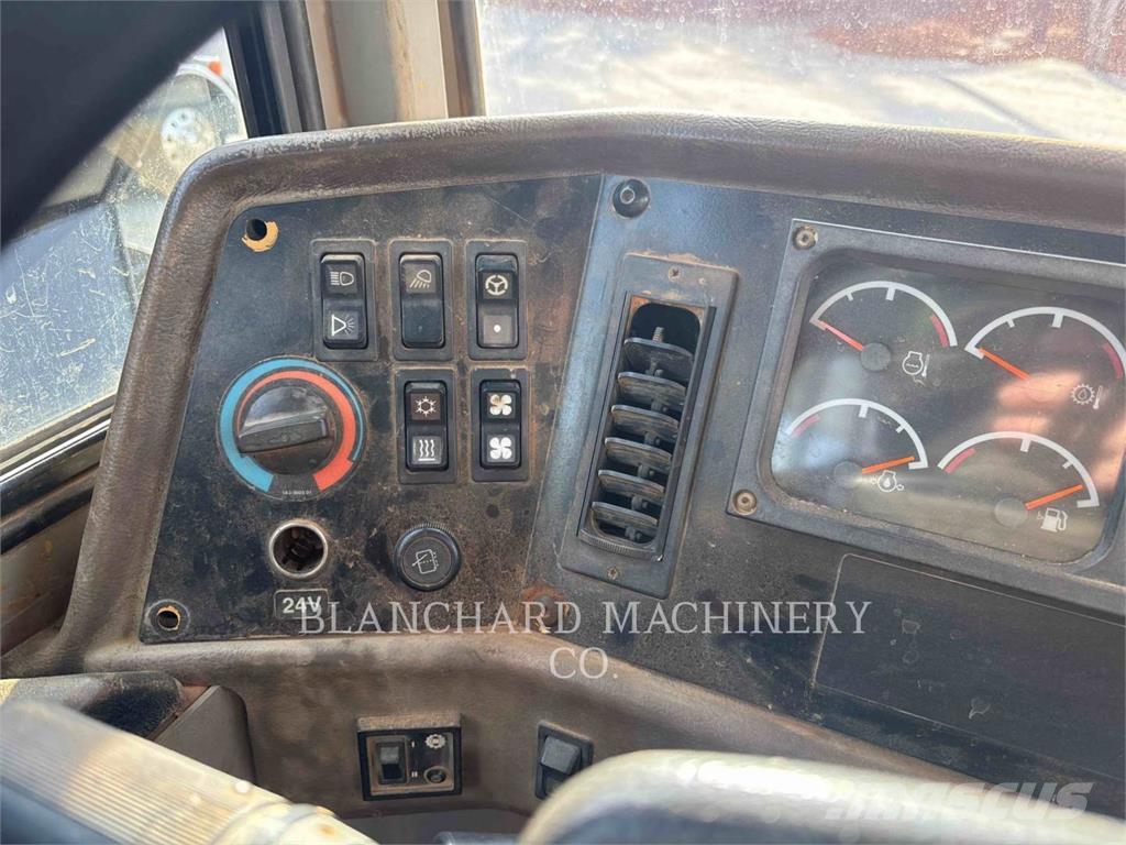 CAT D250EII Wozidła przegubowe