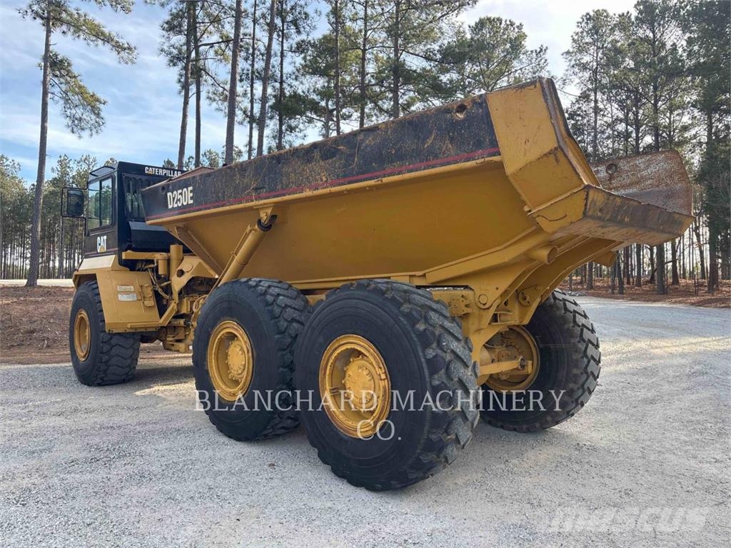 CAT D250EII Wozidła przegubowe