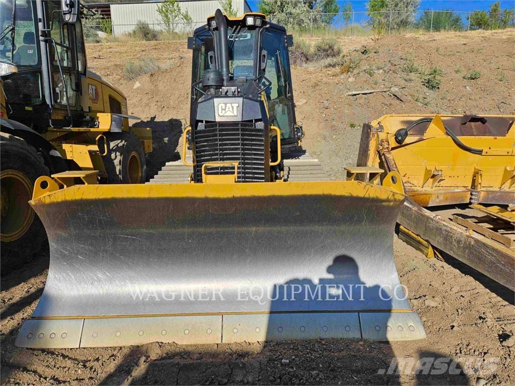 CAT D3 Buldožerji goseničarji