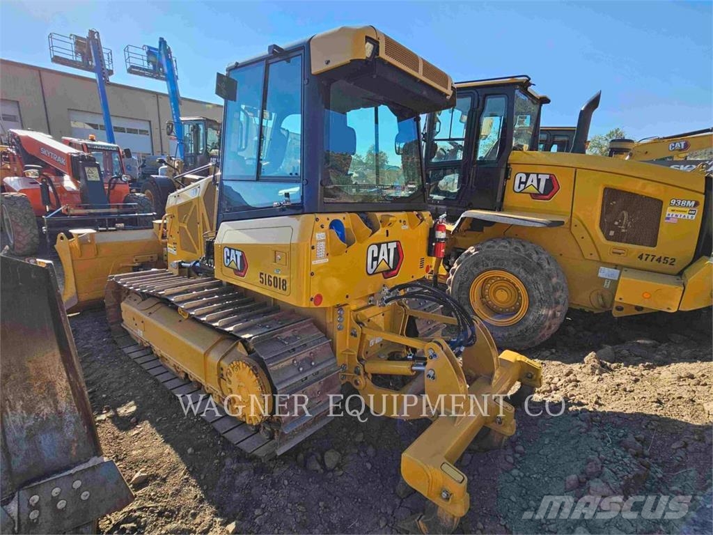 CAT D3 Buldožerji goseničarji
