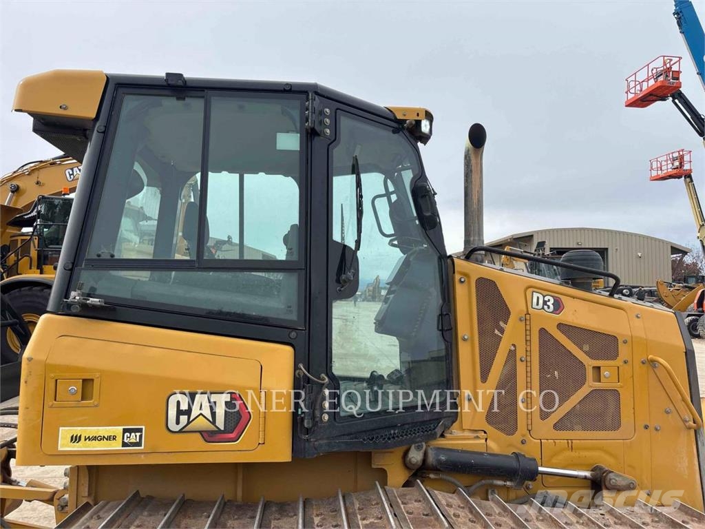 CAT D3 Kāpurķēžu buldozeri