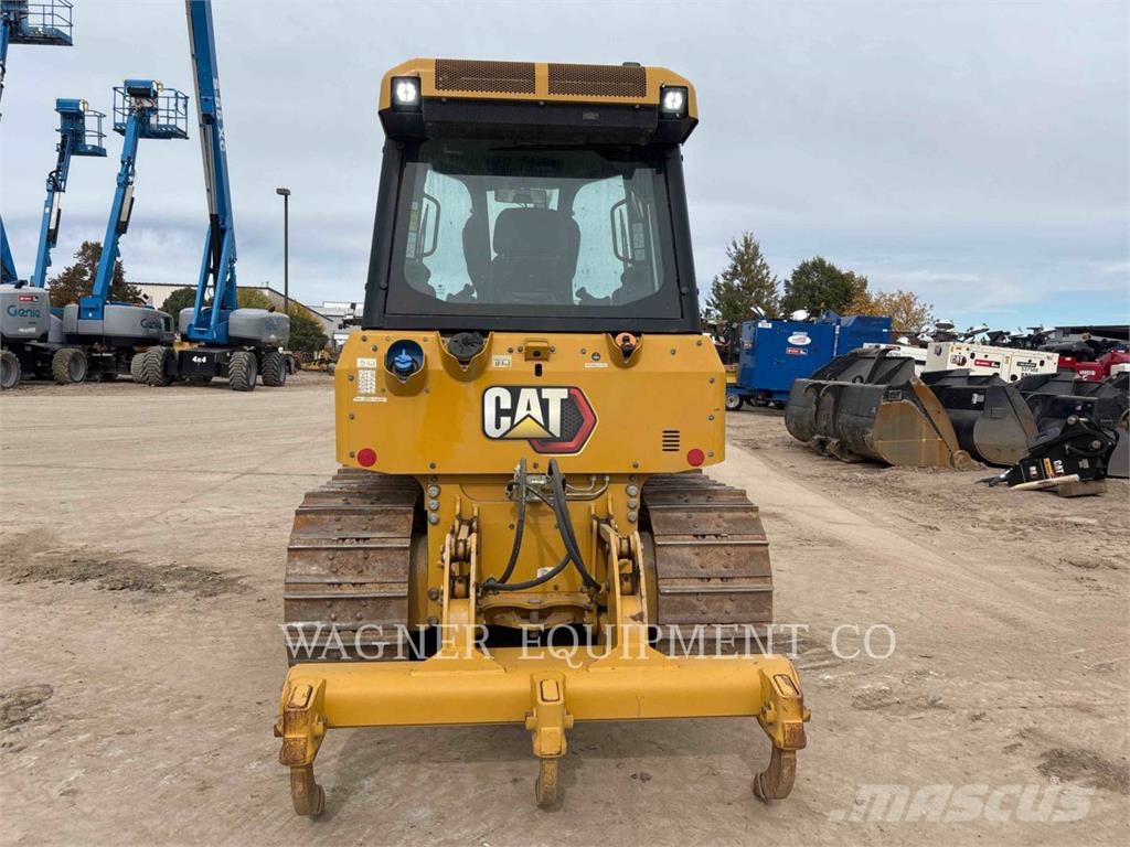CAT D3 Kāpurķēžu buldozeri